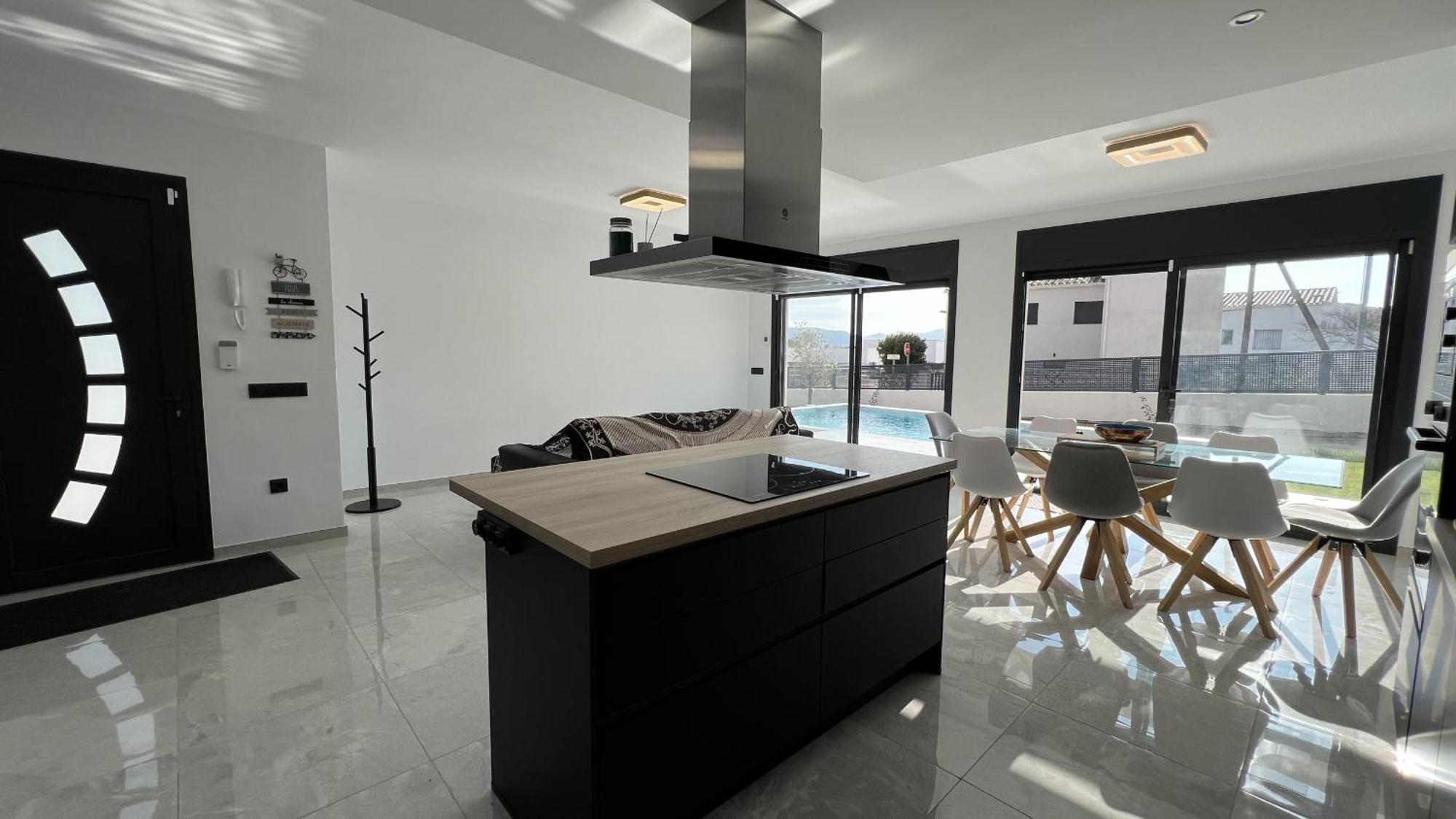 Casa Moderna Roses Con Piscina Y Jardin Mas Bosca, Roses Βίλα Palau Saverdera Εξωτερικό φωτογραφία