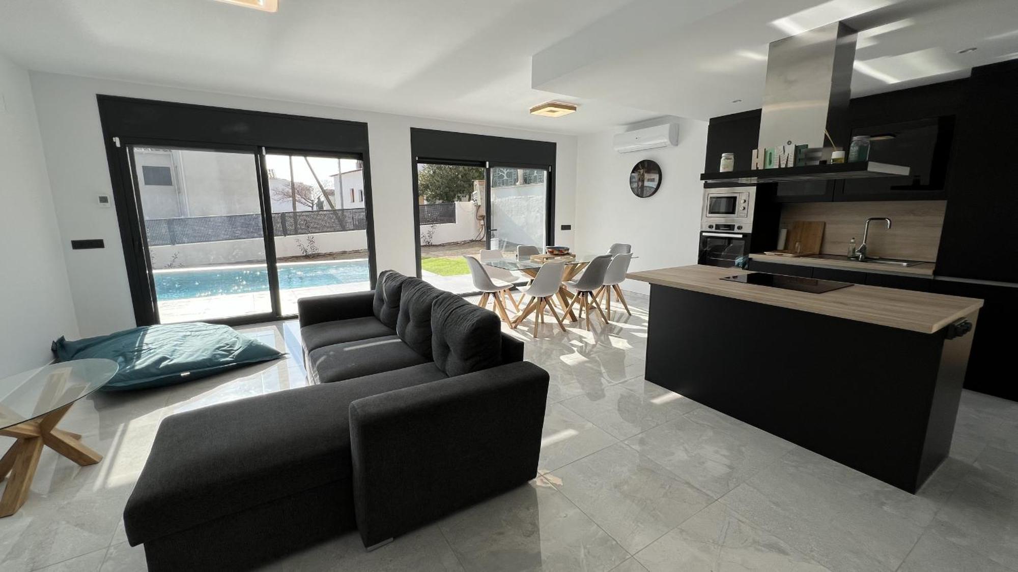 Casa Moderna Roses Con Piscina Y Jardin Mas Bosca, Roses Βίλα Palau Saverdera Εξωτερικό φωτογραφία